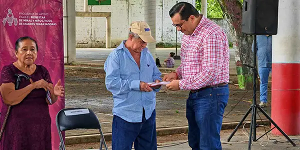 Ariadna Montiel Supervisa Entrega de tarjetas Bienestar en Tabasco