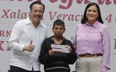 Histórico! Veracruz universaliza pensión especial