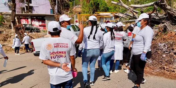 jóvenes construyendo el futuro