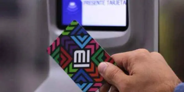 Recarga tu Tarjeta de Movilidad Integrada desde tu Celular con la App CDMX