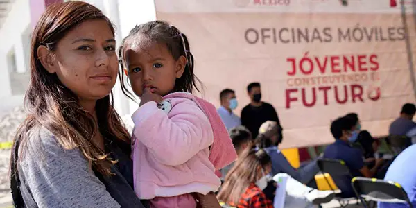 jovenes construyendo el futuro tutor