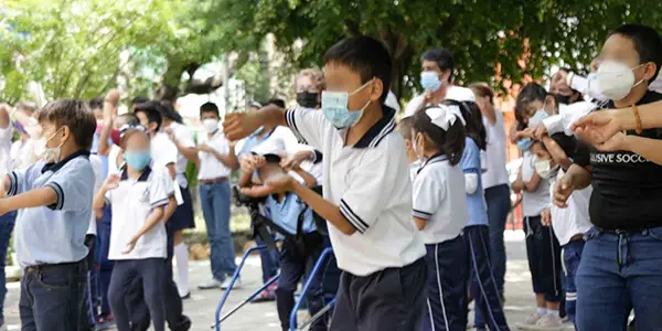 Impuestos mineros impulsan mejoras en escuelas públicas