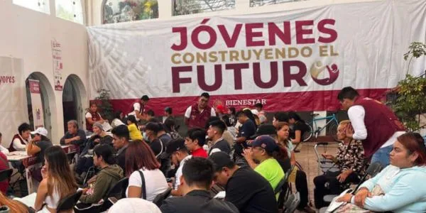 jovenes construyendo el futuro 2025